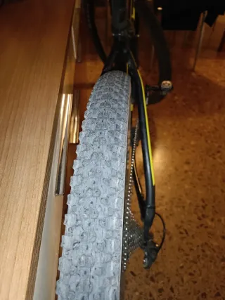 Bicicleta Scott Scale 945