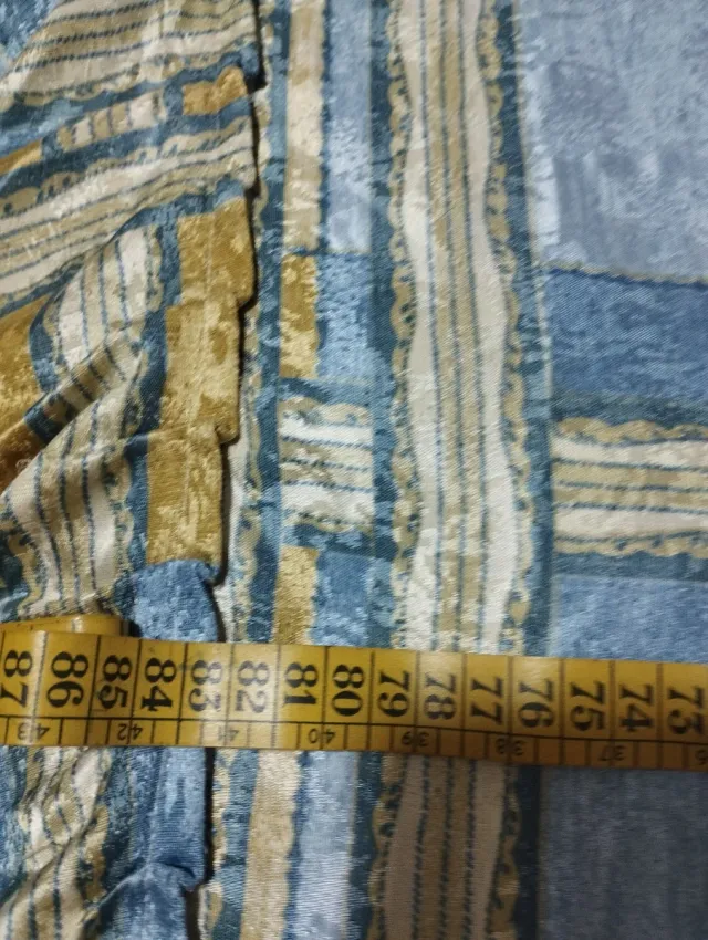 Colcha cama individual con volantes. Cama 80