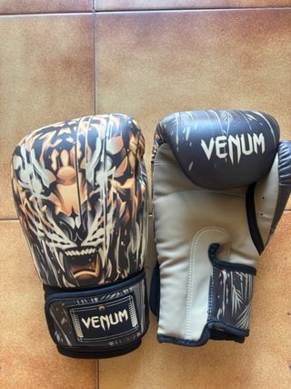 Guantes de Boxeo Venum Diseño Tigre