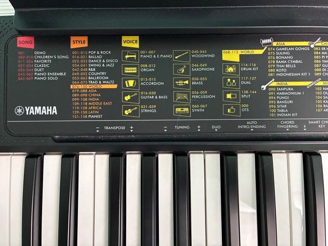 Teclado Yamaha PSR- F52