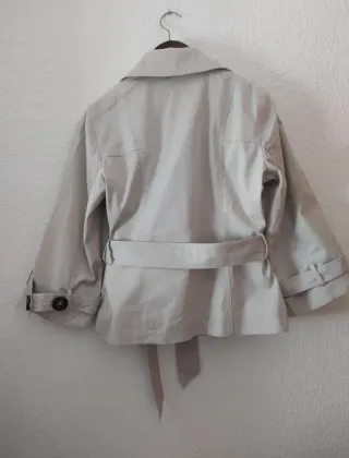 Gabardina corta Zara Beige Talla L