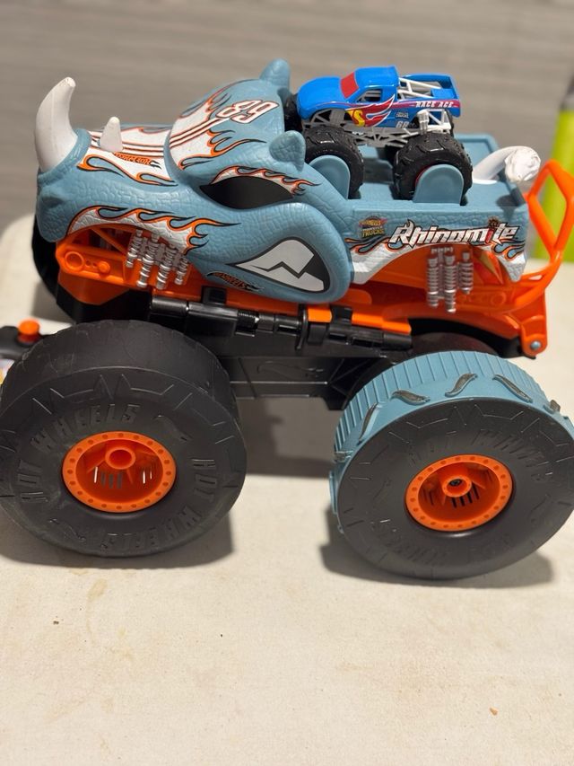 Hot Wheels Monster Trucks RC Coche Teledirigido