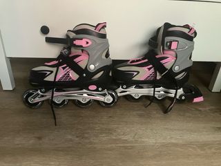 Patines en línea rosas y grises