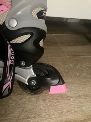 Patines en línea rosas y grises