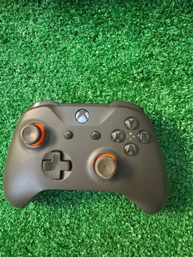 Console Xbox One + 4 Controller