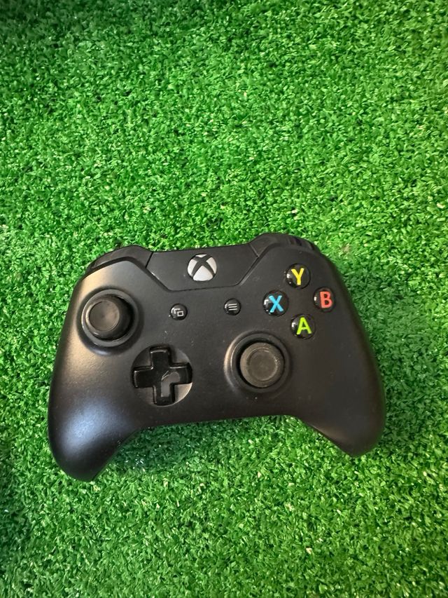 Console Xbox One + 4 Controller