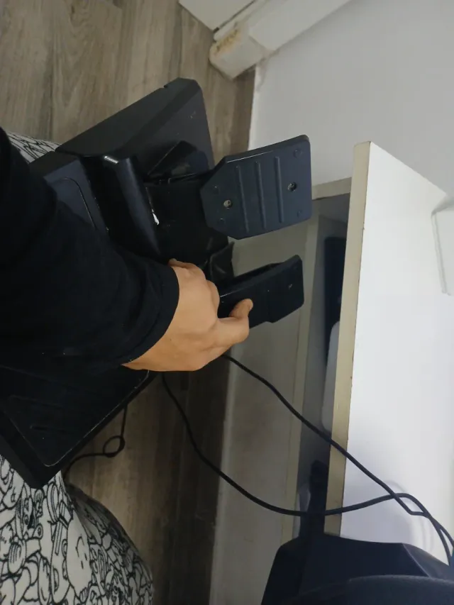 Volante RWA con pedales