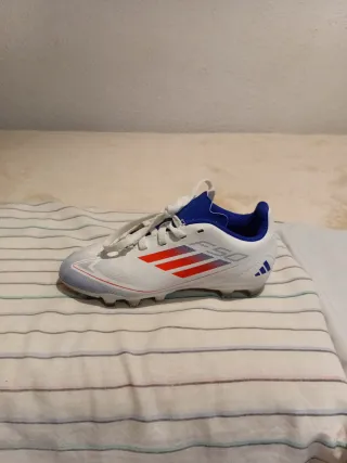 Zapatillas Fútbol Adidas F50 Blancas Talla 31 .