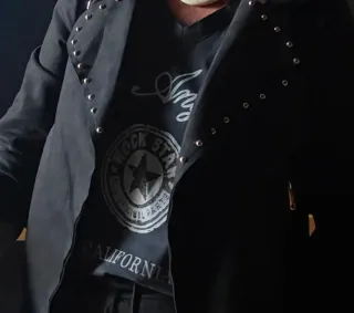 Chaqueta antelina tachuelas negra