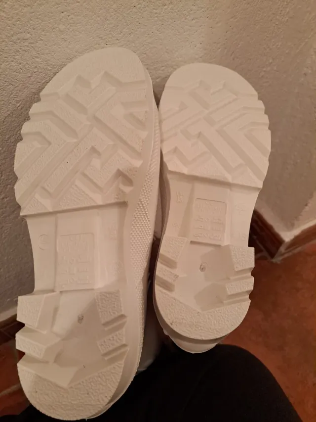 Botas de goma seguridad blancas