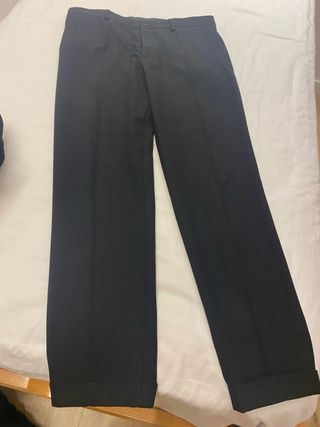 Traje puesto sólo en un Fin de Año.