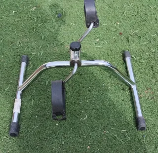 Pedaleador de ejercicio regulable básico