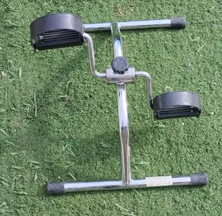 Pedaleador de ejercicio regulable básico