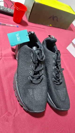 Scarpe da ginnastica uomo Water nere