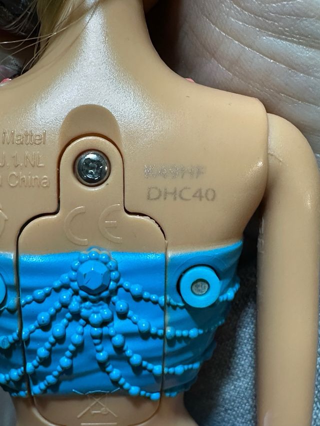 Barbie Sirena Arcobaleno DHC40