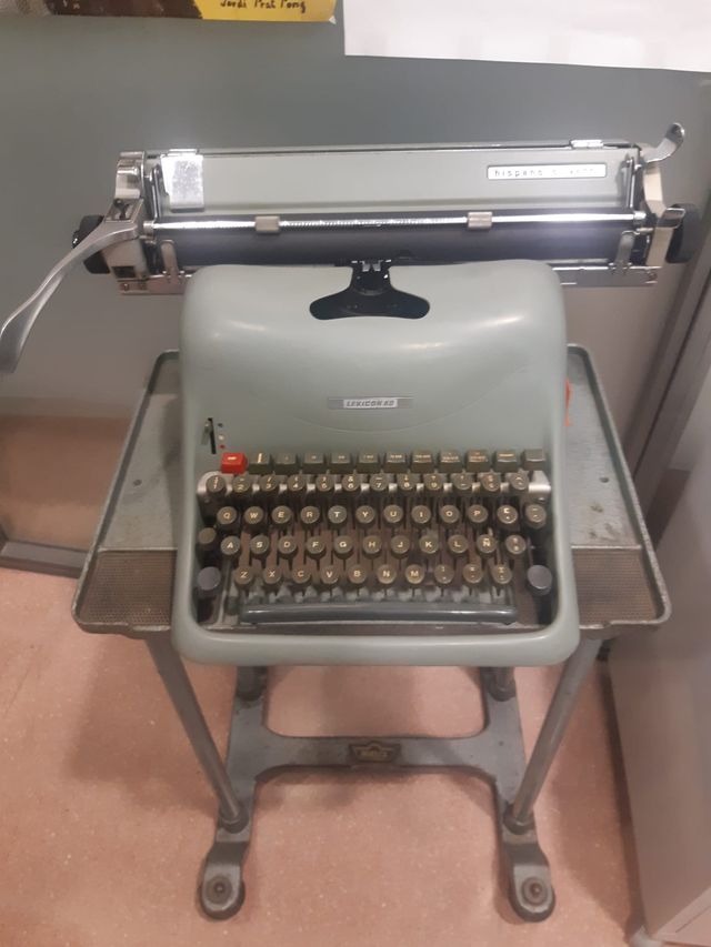 Macchina da scrivere Hispano-Olivetti Lexicon 80