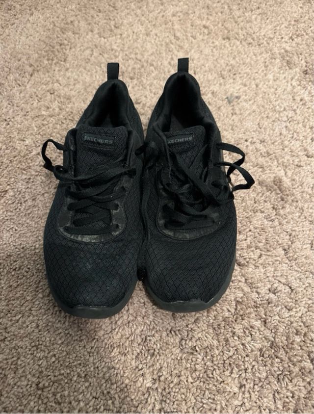 Zapatillas Skechers Negras
