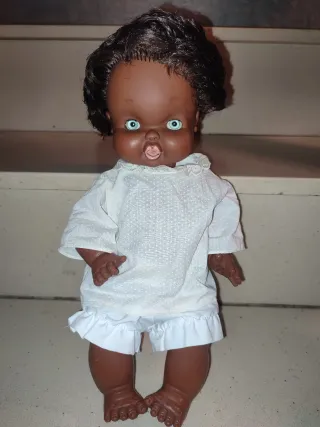 Muñeca antigua de vinilo