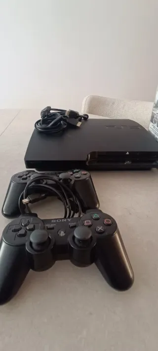 PlayStation 3 + 6 Videogiochi