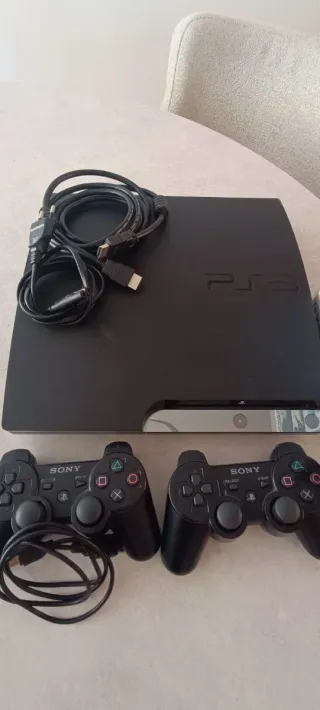 PlayStation 3 + 6 Videogiochi
