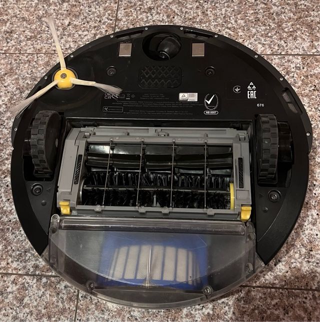 Roomba 676 Robot Aspirapolvere