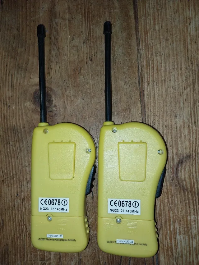 Walkie Talkies National Geographic Amarelos