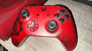 Xbox One S 2TB Edición Especial Gears of War 4