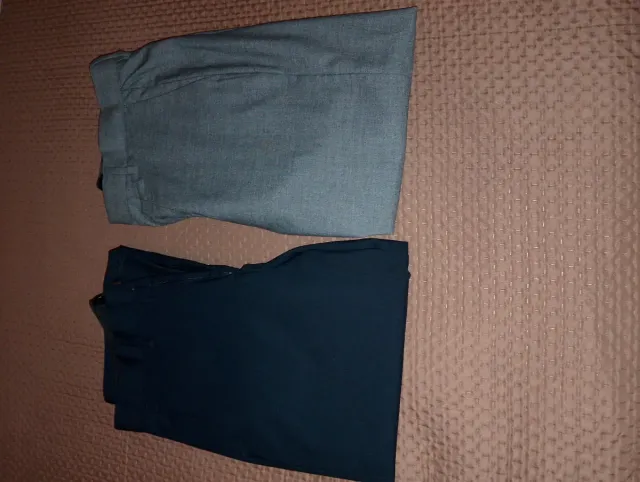 2 Pantaloni Chino Pull&Bear Neri e Grigi