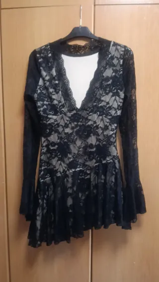 Vestido fiesta encaje negro y beige