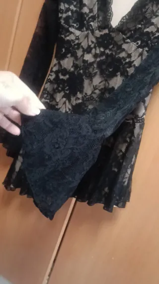 Vestido fiesta encaje negro y beige