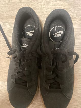 Zapatillas Nike Negras y Marrones