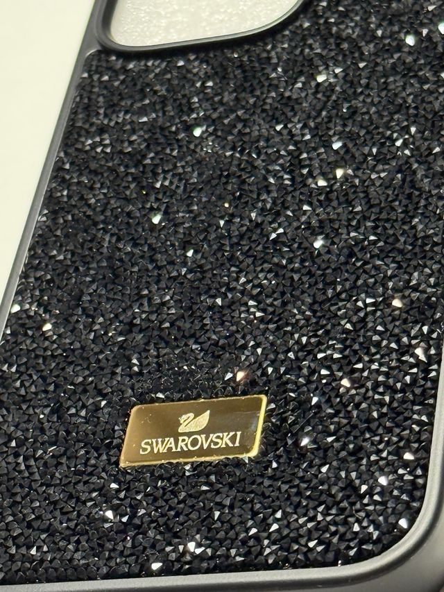 Funda iPhone 16 Pro Max Swarovski Negra
