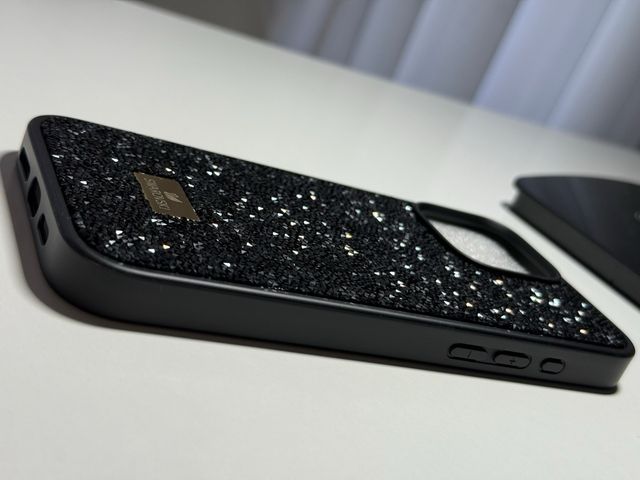 Funda iPhone 16 Pro Max Swarovski Negra