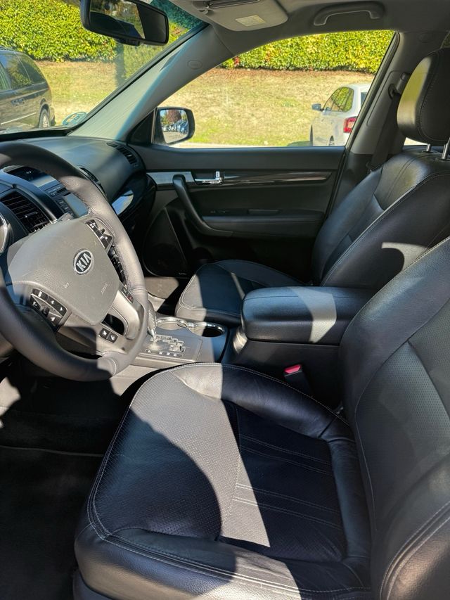 Kia Sorento 3.500 / 280cv / año 2012./140321 milla