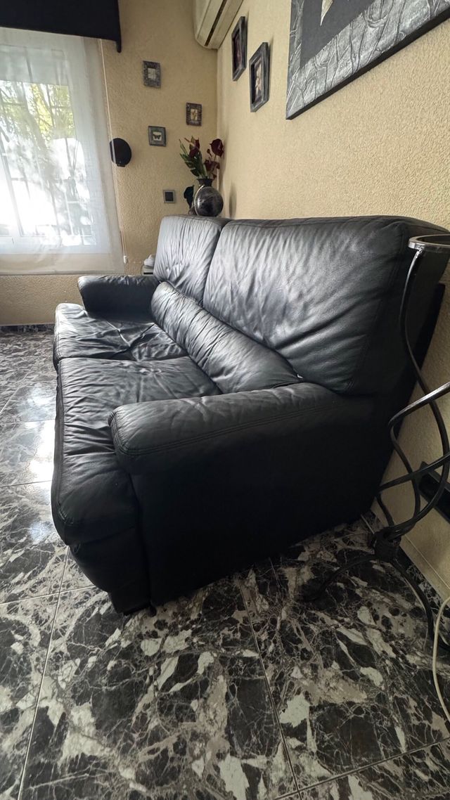 Sofá de piel negro 3 plazas