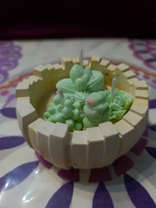 Vaso artigianale irregolare beige e verde