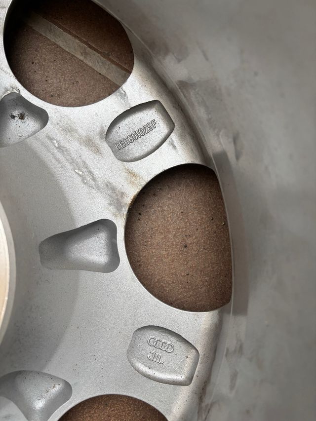 Llanta Audi 16 Pulgadas