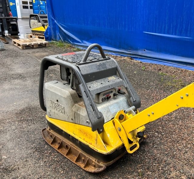Vibrador de Suelo Wacker Neuson DPU6555