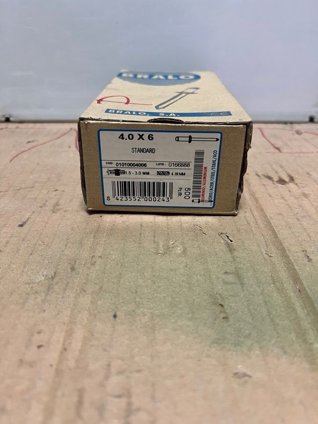 Lote de remaches BRALO