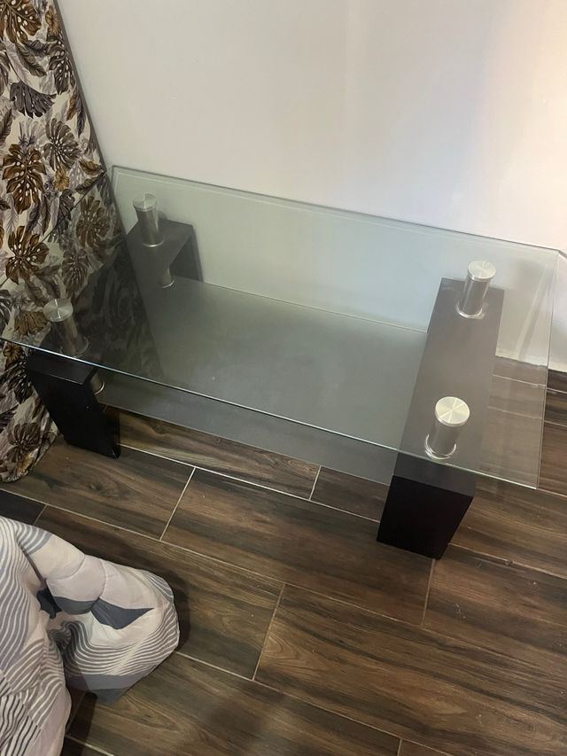 Mesa de centro cristal y madera