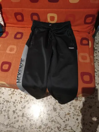 Pantalones Chándal McKenzie Negros y Grises