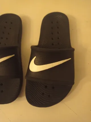 Chanclas Nike Niños Negras