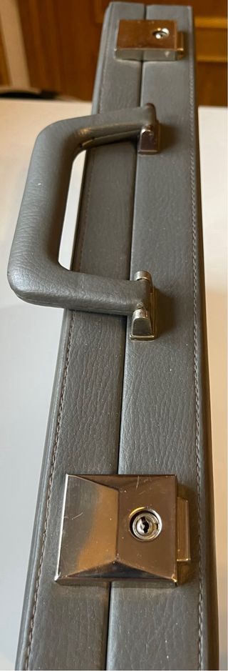 Maletín de piel para portátil