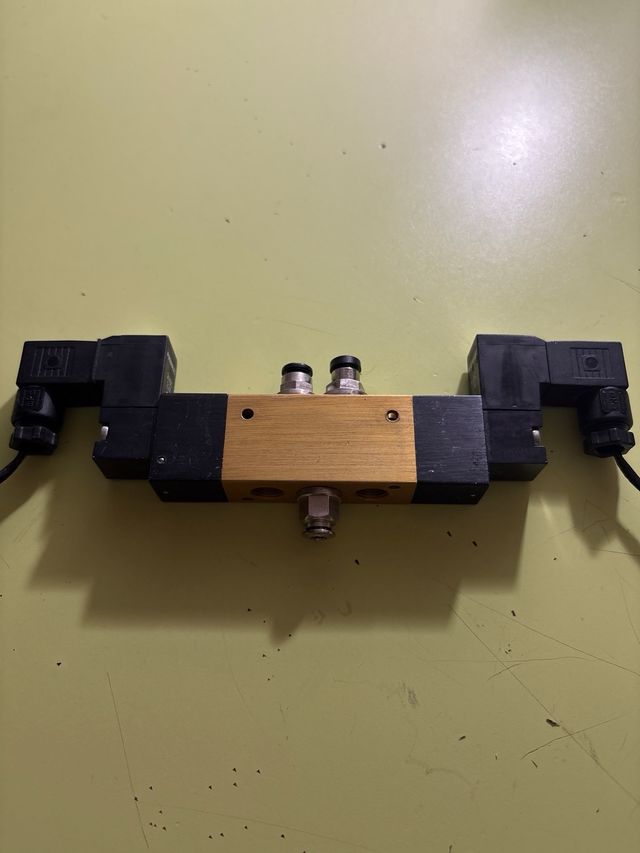 Válvula Electroneumática PNEUMAX 808.52.0.0.02