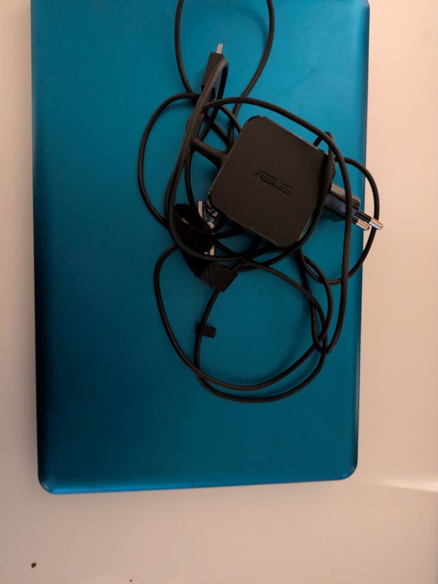 Portátil Asus Intel Celeron N3060