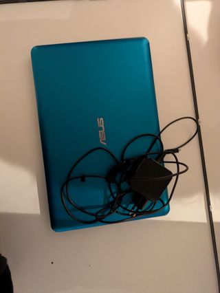 Portátil Asus Intel Celeron N3060