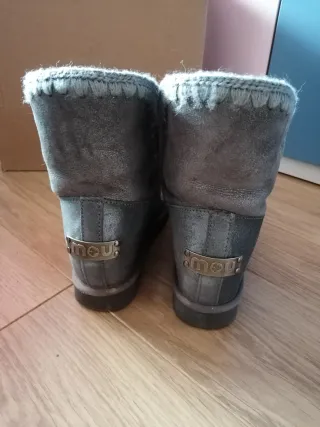 Botas Mou grises de ante y pelo