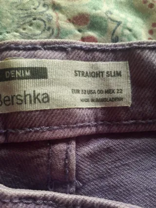 Pantalón vaquero lila recto