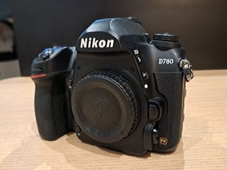 Cámara Nikon D780 Full Frame en perfecto estado