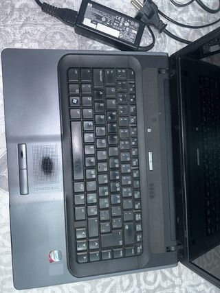 Ordenador portátil HP 530 gris